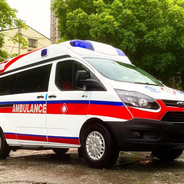 临城镇跨省救护车出租护送返乡