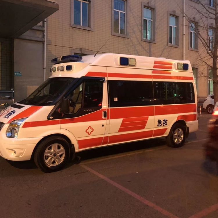 临城镇夜间租赁救护车护送病人转院：安全转运的 8 大核心注意事项